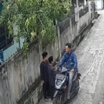 Tega! Seorang Pria Jambret Uang Santunan Anak Yatim di Pekanbaru, Aksi Terekam CCTV