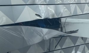 Air Mengucur di Terminal 3! Atap Soekarno-Hatta Jebol Saat Hujan Deras