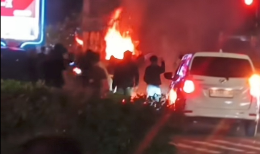 Polisi Ringkus Pelaku Pelemparan Bom Molotov di Jawa Barat