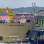 KM Sabuk Nusantara 106 Tabrak Pemukiman Warga di Pelabuhan Banda, Kerugian Capai Rp60 Juta