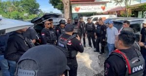 Tim Gabungan BNN RI Kepung dan Obrak-Abrik Lapak Narkoba di Labuhan Batu Utara