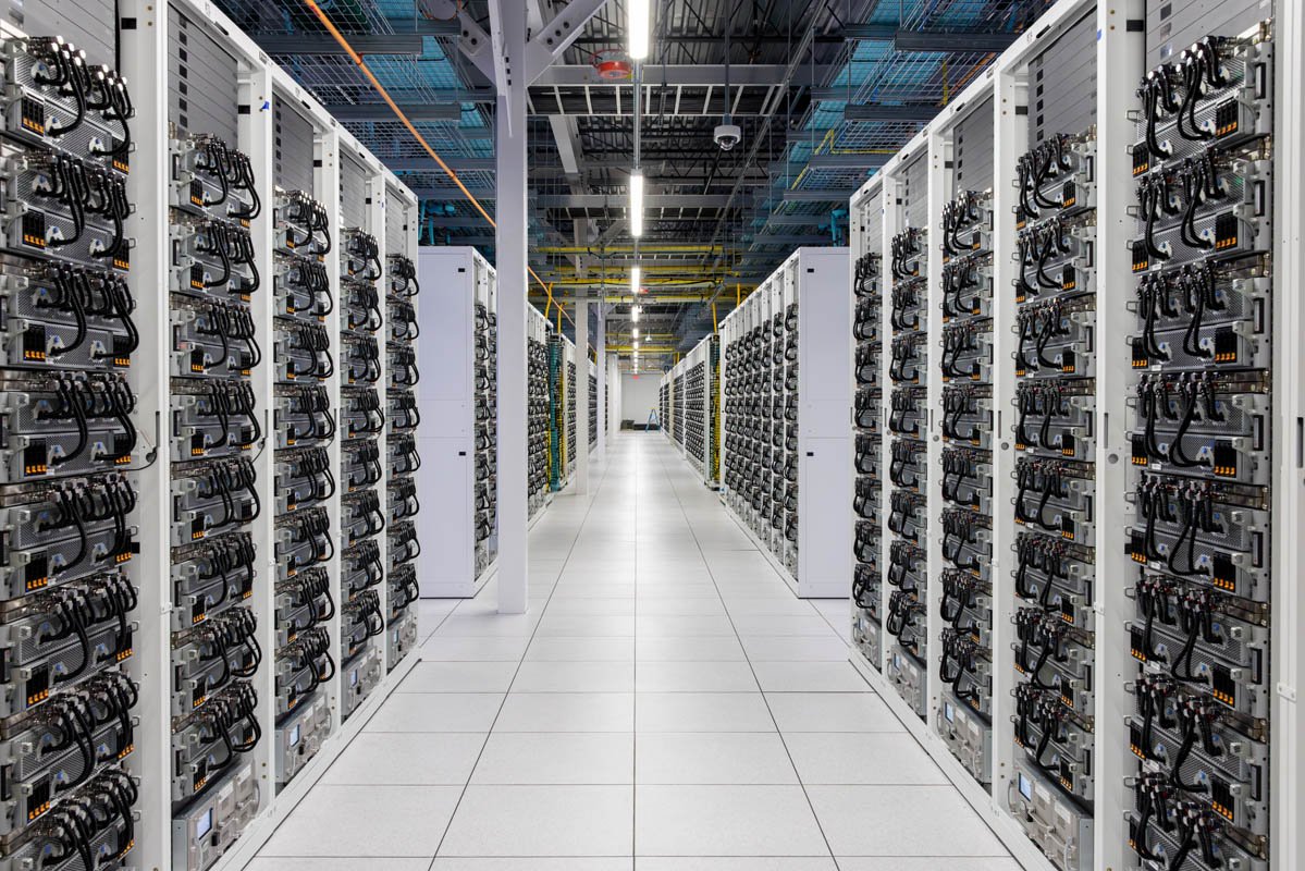 Ekspansi Masif, Data Center RI Bidik 1,65 GW di 2026