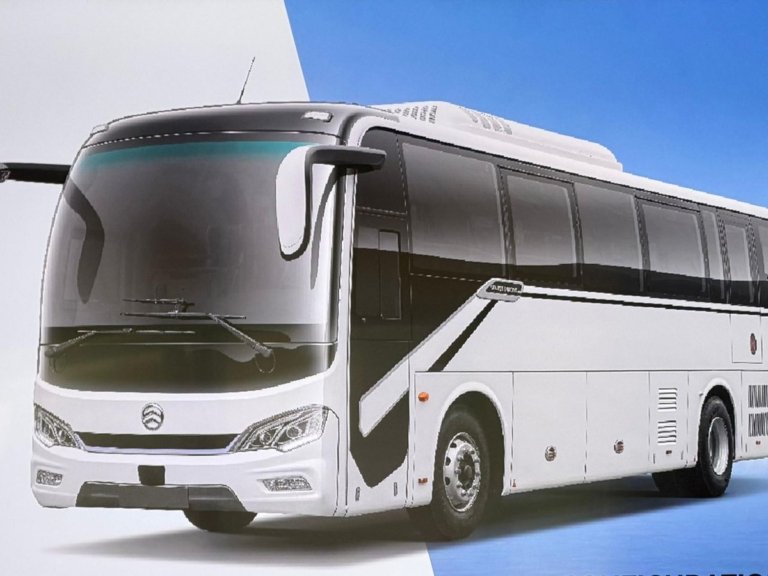 Bus REEV Pertama di Indonesia Siap Mengaspal: Bisa Jalan 1.600 Km Sekali Isi!
