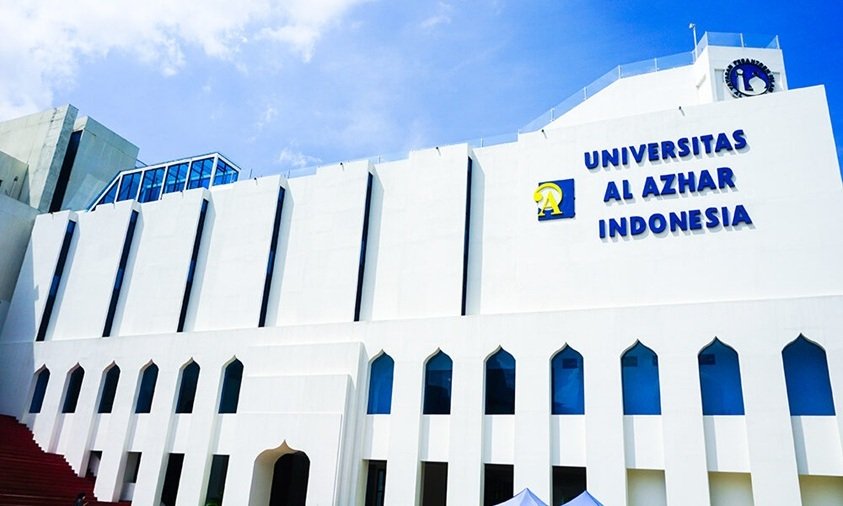 Kampus dengan lokasi strategis di Jakarta Selatan